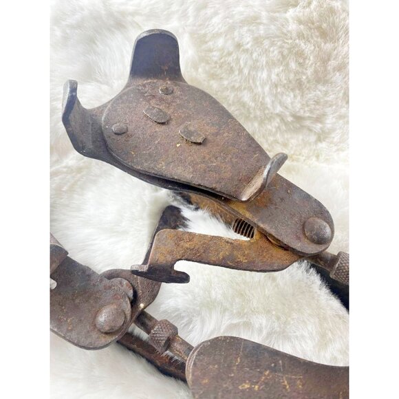 Antique Ice Skates Decorative Cutouts Adjustable Clamp-On - Picture 6 of 8